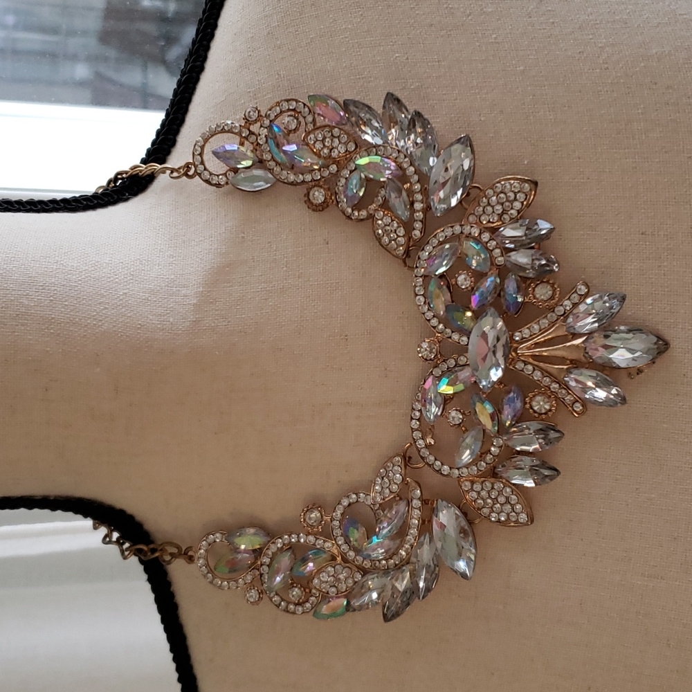 Queen For A Day Rhinestone Necklace